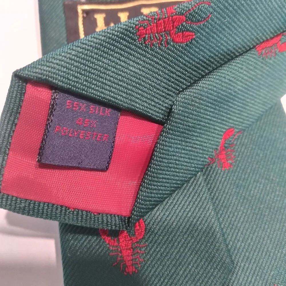 L.L. Bean Green color with embroidered RED LOBSTERS silk tie - Picture 5 of 8